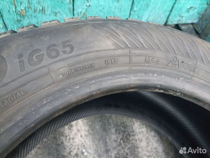 Yokohama Ice Guard IG65 215/55 R16 97T