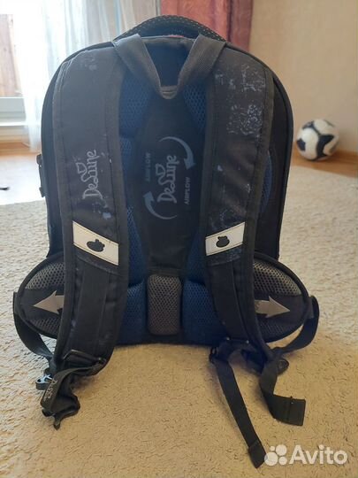 Продам портфель для начальной школы