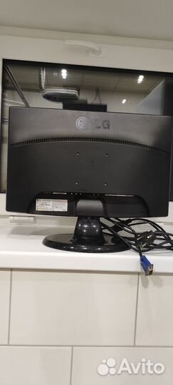 Монитор LG
