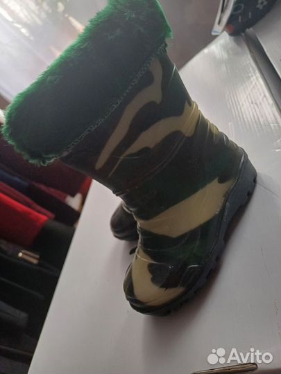 Детские резиновые сапоги 22,23 размер