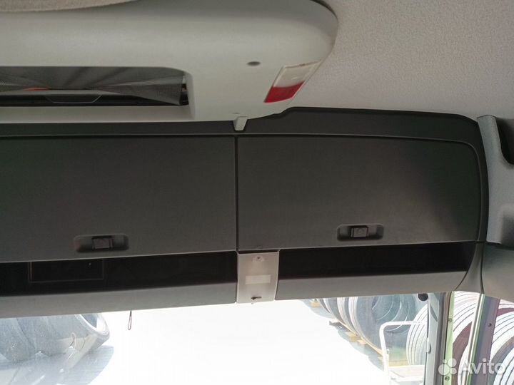 81639036164 Консоль кабины верхняя Man TGA