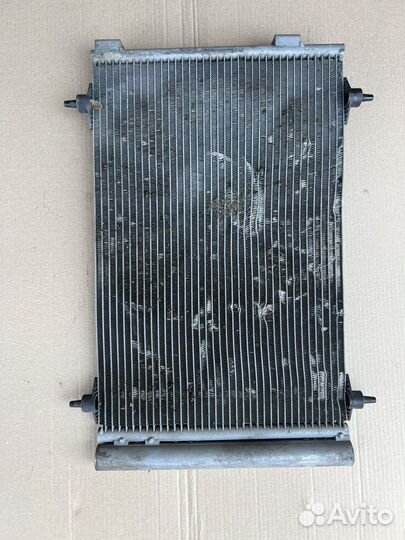 Радиатор кондиционера Peugeot 308