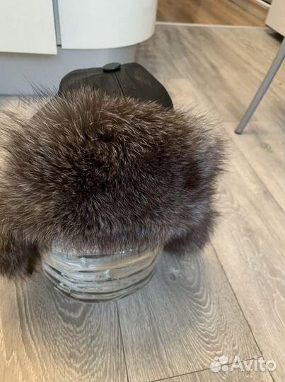 Меховая шапка ушанка
