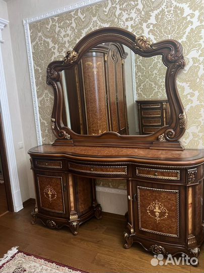 Продается спальный гарнитур, цена 160.000