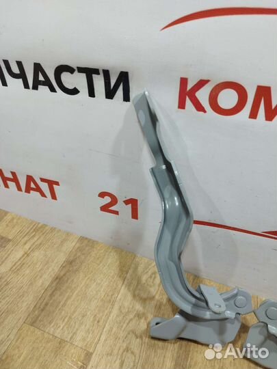 Петля капота RH LH KIA RIO 3