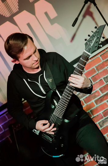 Уроки игры на гитаре онлайн Skype