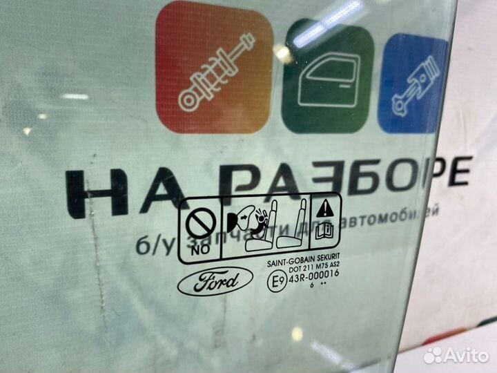 Стекло двери переднее левое Ford Focus CB4 shdc