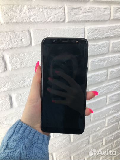 Samsung Galaxy A7 (2018), 4/64 ГБ