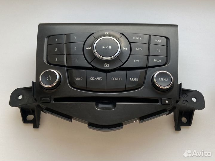 Панель управления магнитолой Chevrolet Cruse