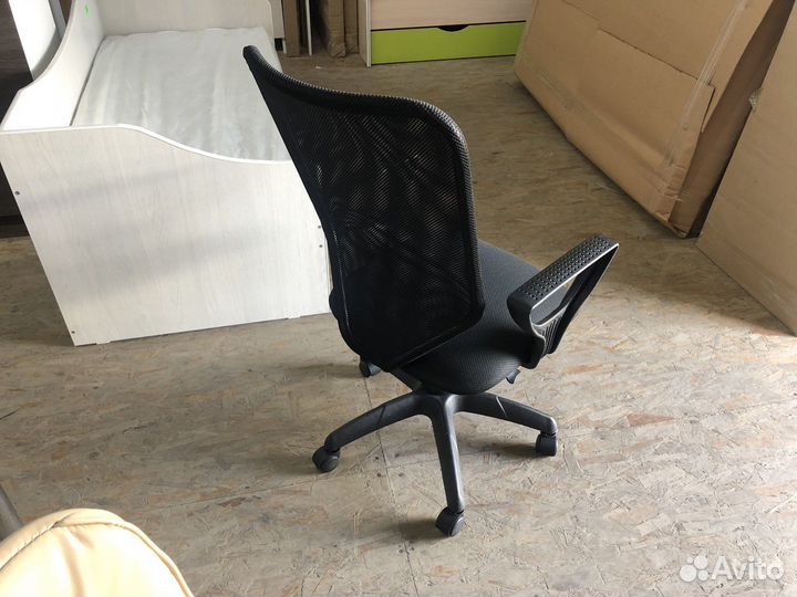 Компьютерное кресло новое