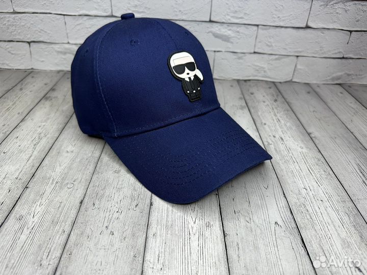 Karl lagerfeld бейсболка