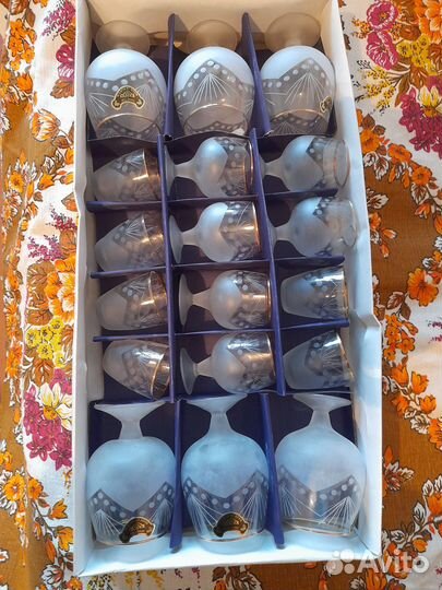 Набор (стопки, рюмки,фужеры) 18 предметов