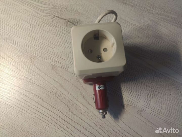 Преобразователь напряжения 12В 220В