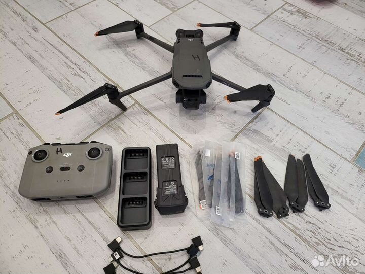 DJI Mavic 3