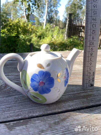 Чашки, блюдца