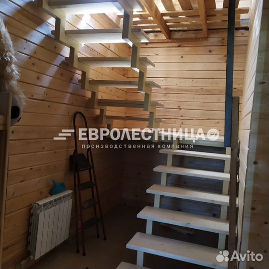 Лестница на металлокаркасе