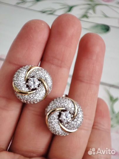 Комплект из серебра