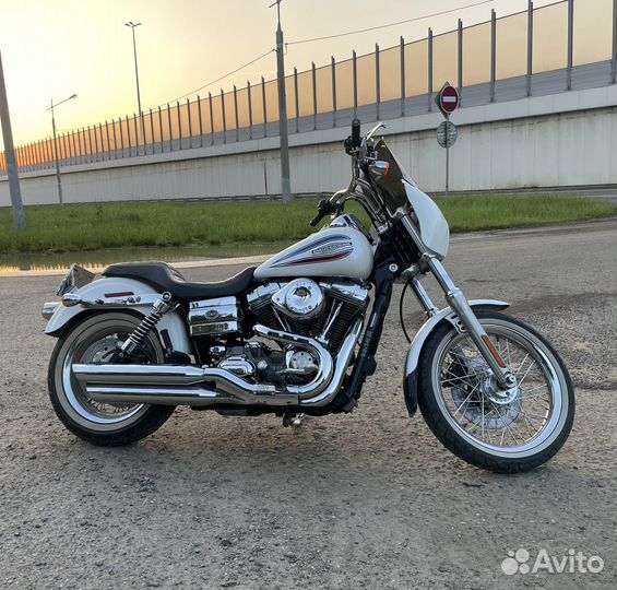 Harley Davidson Dyna Super Glide