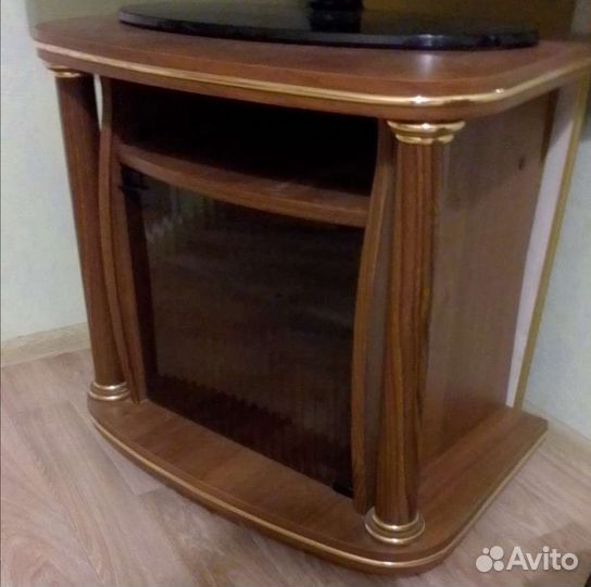 Подставка для телевизора