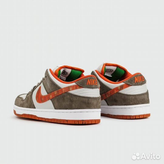 Nike SB Dunk Low x Crushed DC Skate Shop