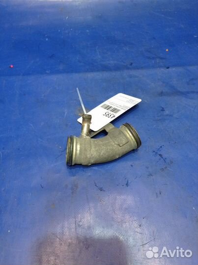 Патрубок системы охлаждения Mitsubishi Pajero Io