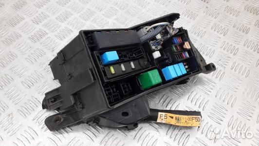 Блок предохранителей lexus GS 3 (3SV21M102)