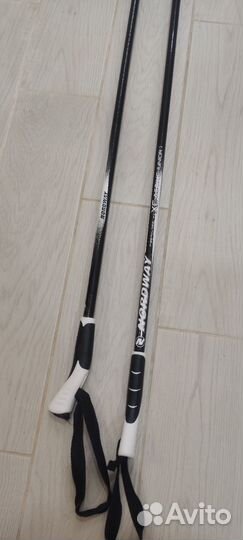 Лыжные палки,ботинки