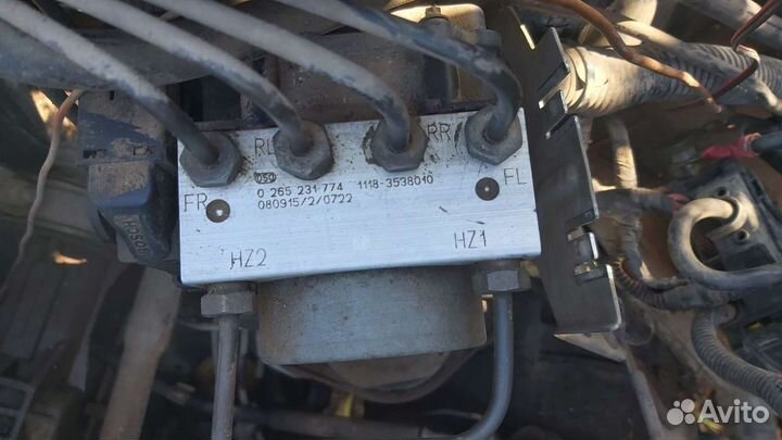 Блок абс priora