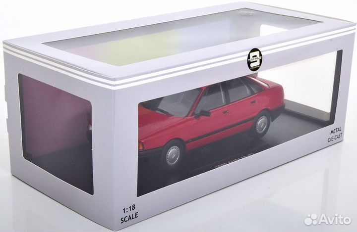 Audi 80 B3 Limousine 1989 Triple9 1:18