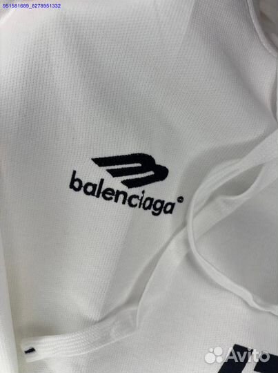 Balenciaga: худи для смелых решений