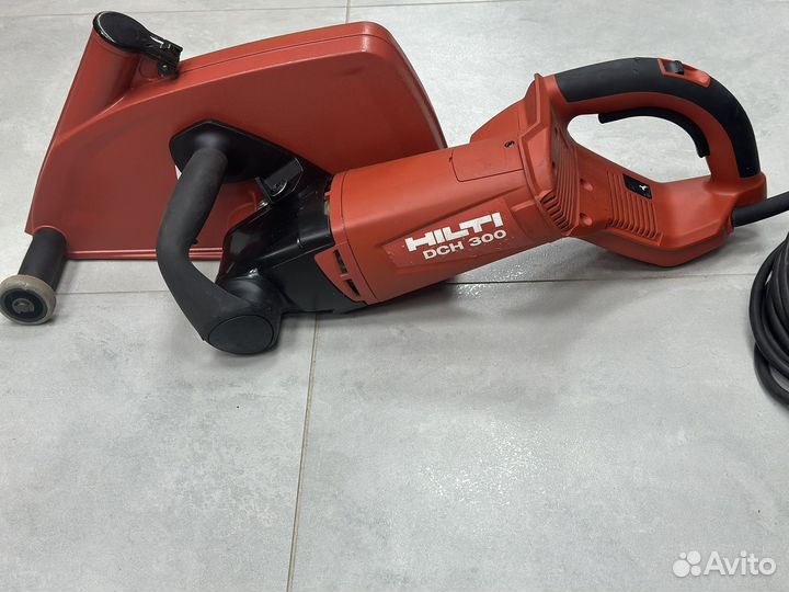 Отрезная машина Hilti DCH 300