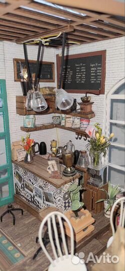 Румбокс кафе Саймона Diy House 