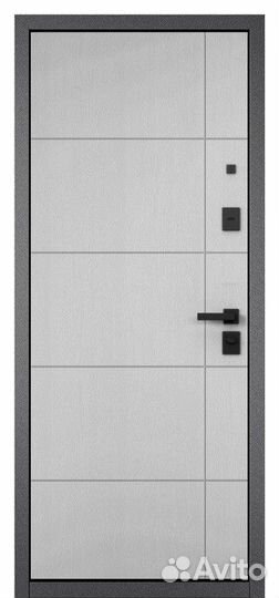 Дверь входная в квартиру