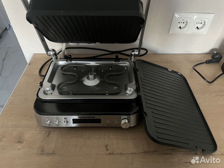Гриль Redmond m819d