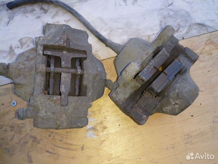 Суппорт Мерседес w202