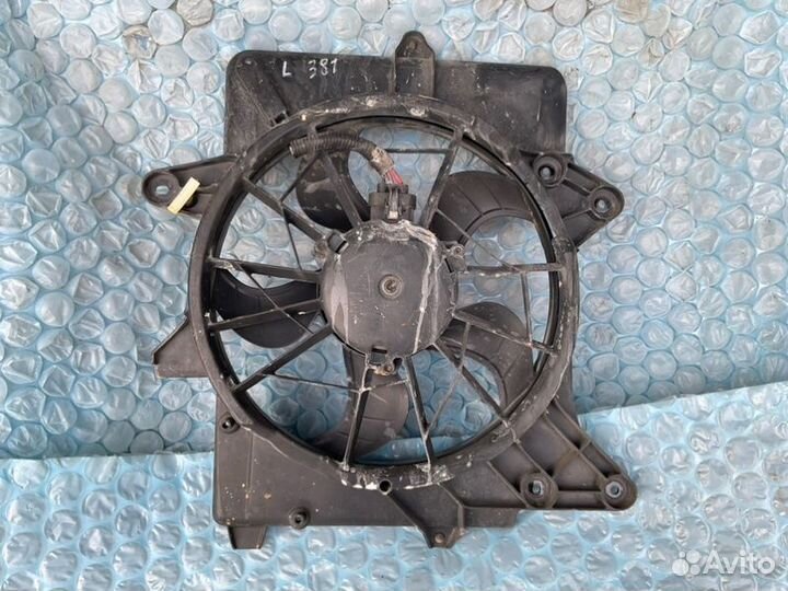 Вентилятор радиатора левый Mazda Tribute EP3 2