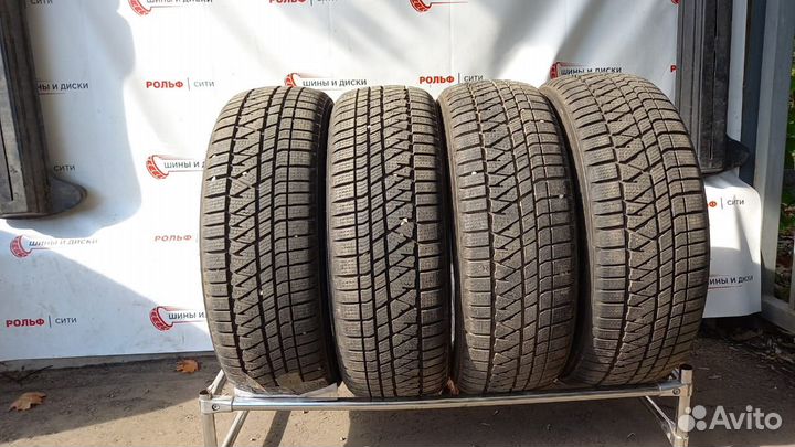 Kumho WinterCraft WS71 225/60 R18 104H