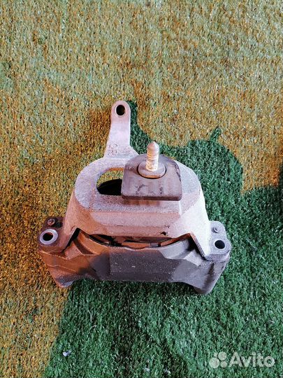 Опора двигателя (подушка двс) правая 11210JC20A Ni