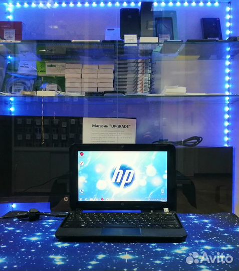Нетбук HP Mini 210-1030er