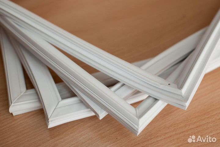 Уплотнительная резинка для крышки ларя