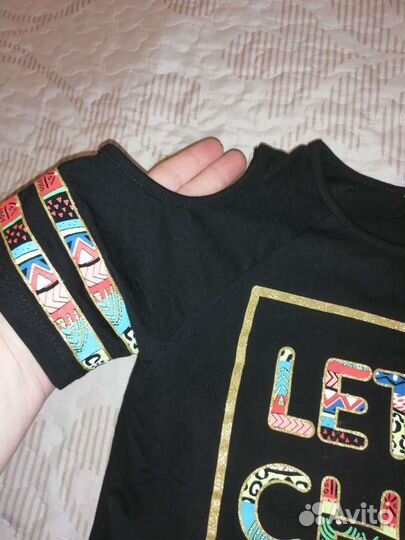 Футболка для девочки на 8-10 лет