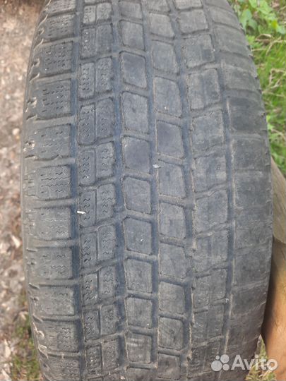 Bridgestone Blizzak WS-50 6.25/65 R15