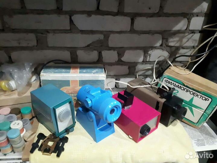 Диапроектор фильмоскоп из СССР диафильмы