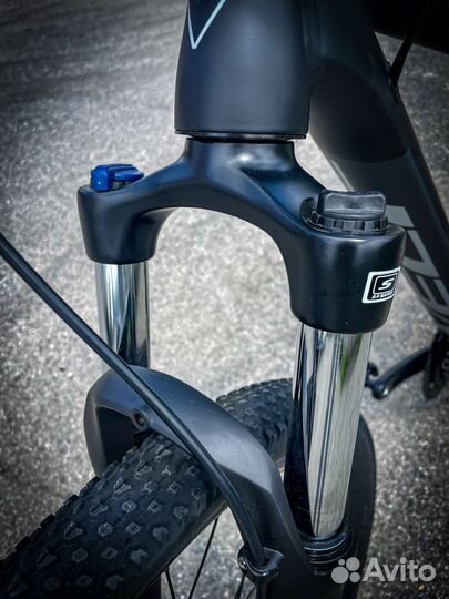 Велосипед Welt Rockfall 2.0 27,5