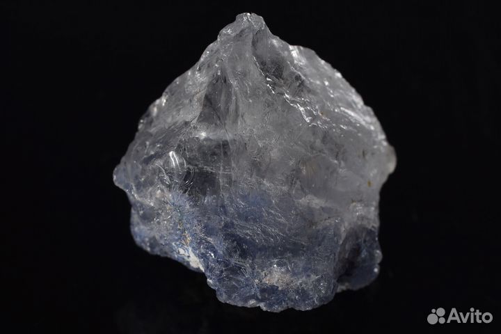 Кварц с дюмортьеритом. Лот №952