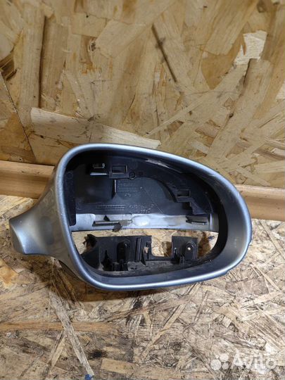 Корпус Правого Зеркала Пассат Б6 бу Оригинал