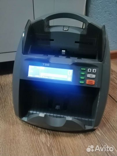 Счетчик банкнот dors 750