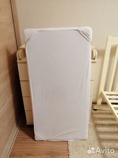 Кроватка детская