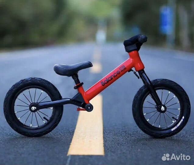 Беговел детский 12 колеса