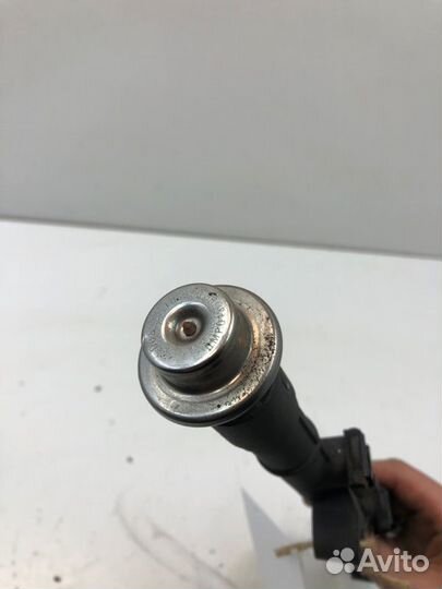 Топливная рейка правая Hyundai Santa Fe CM G6EA